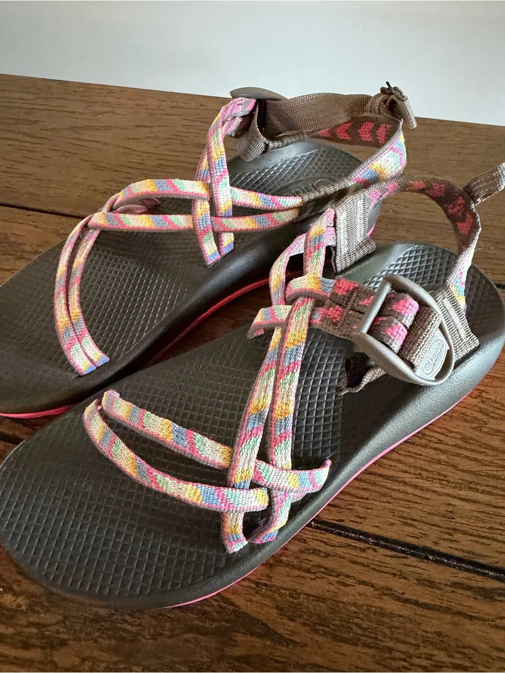 Chacos Youth‎ Size 6 Sandals Blue and Pink Water Shoes Strappy Boho